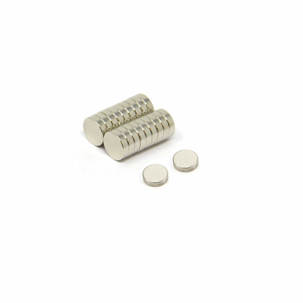 Lot 10 aimants 8mm x 2mm